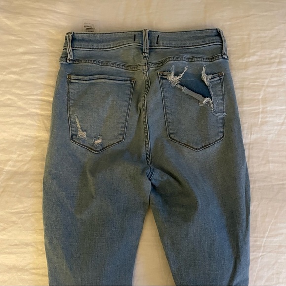 Abercrombie & Fitch Curve Love High Rise Super Skinny Ankle Distressed Jean 6S - Picture 3 of 7